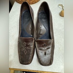 Brown Leather Loafers with Stitch Detailing